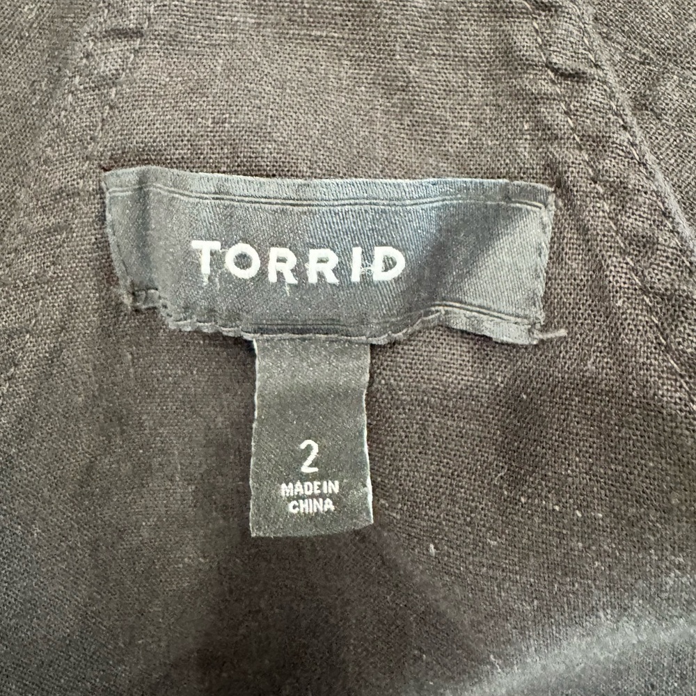 Torrid Black Shortalls Romper Size 2 Plus Size Adjustable Straps - Picture 4 of 4
